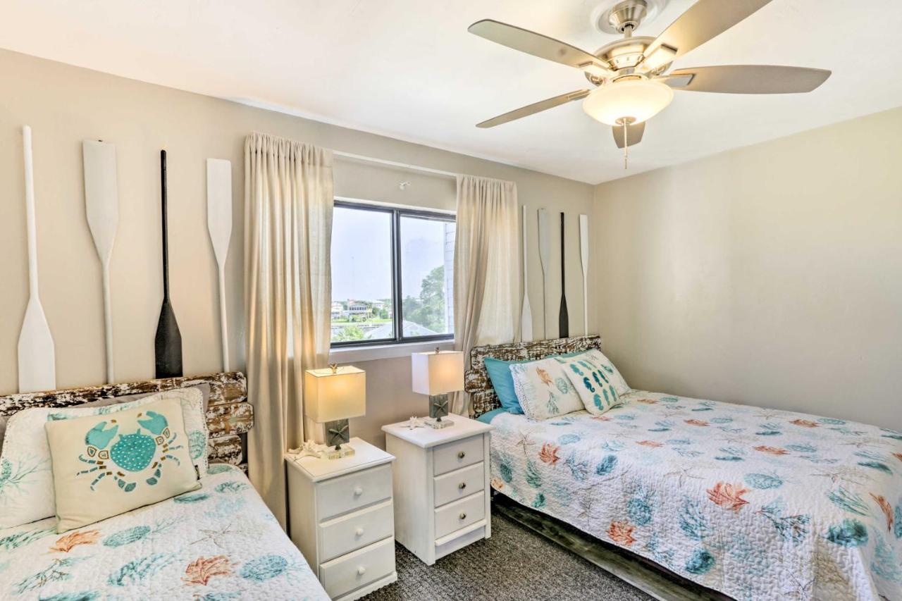 Waterfront Escape With Balcony On Shell Point Beach! Panacea Exterior photo